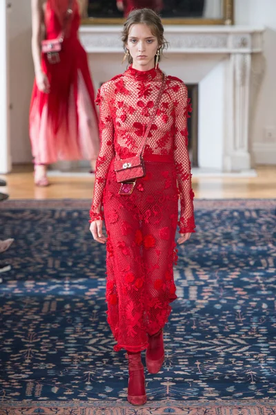 Look 14